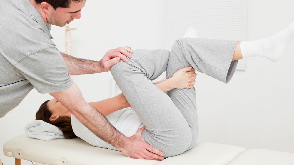 can physiotherapy help with knee pain