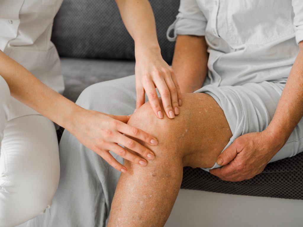 Physiotherapy for knee osteoarthritis